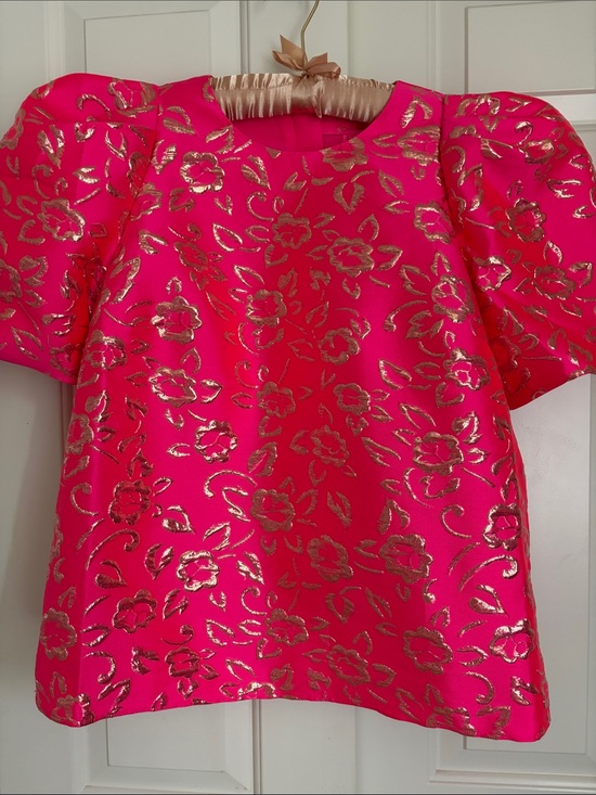 Lilly Pulitzer Tops - Lilly Pulitzer Bright Pink and Gold Puff Floral Brocade Blouse